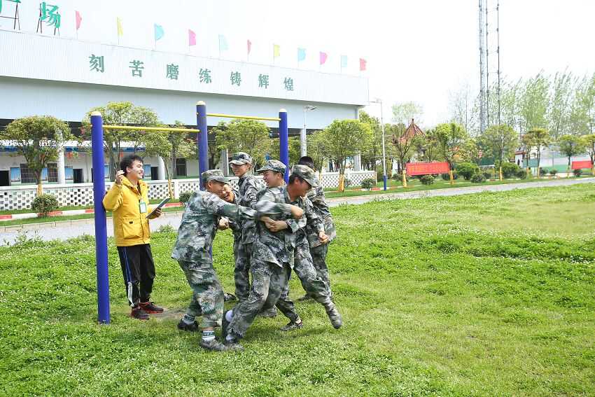 全国封闭学校,问题孩子培训学校